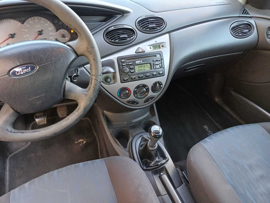 FORD Focus 2001 — imagine 3