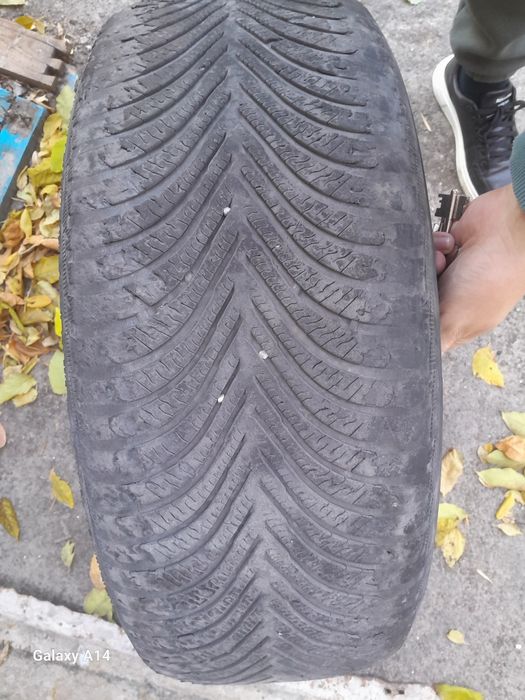 Шины  б.у 225×55×17.2-шт-14000г