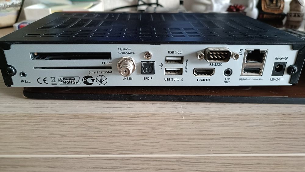 Продам спутниковый ресивер Openbox SX4