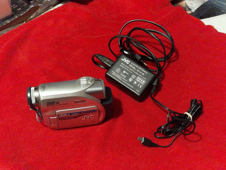 Aparat Photo  / camera digitala JVC perfect funcționala