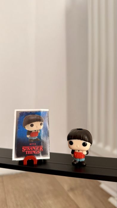 Figurină Stranger Things Kinder Joy