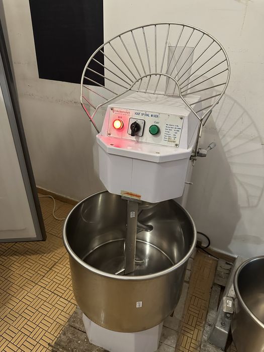 Продам оборудование для пекарни