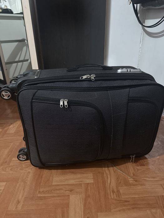 Чемодан дорожный арзан