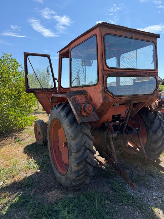Tractor U650 în stare perfectă de funcționare.