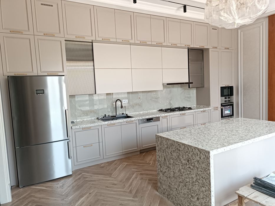 Zakazga kuhinniy mebel yasimiz