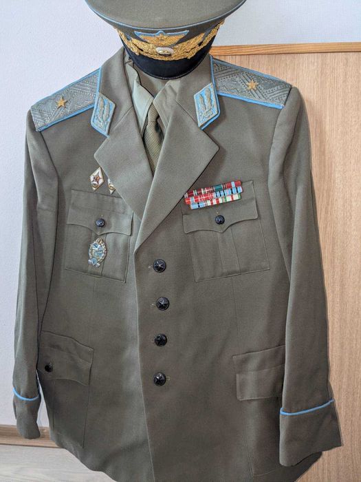 Униформи от Генерали от БНА