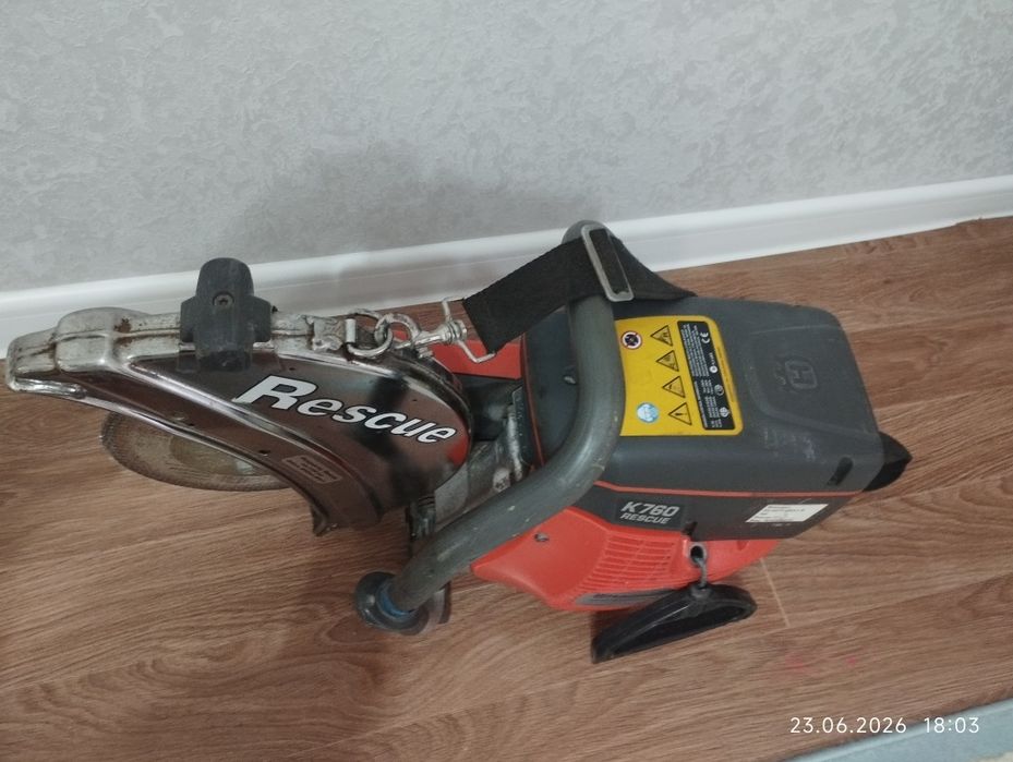 Бензиновый резчик Husqvarna Rescue