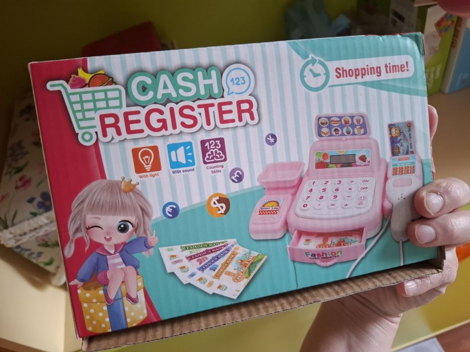 Продам детскую кассу