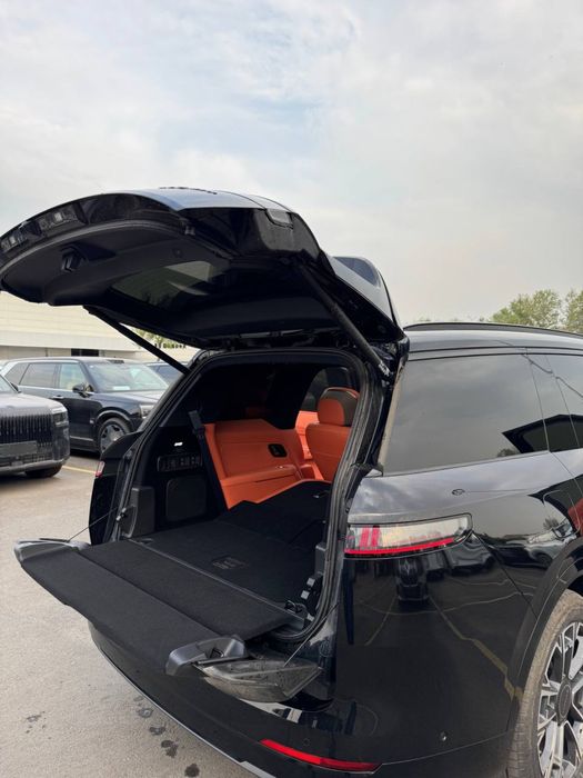 Lynk&Co 900 1.5T Sotiladi.