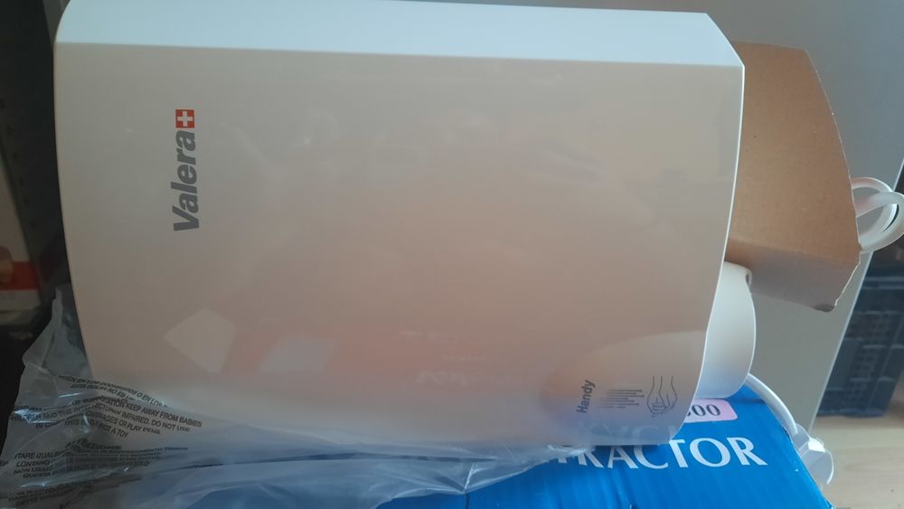 НОВ Сешоар за ръце