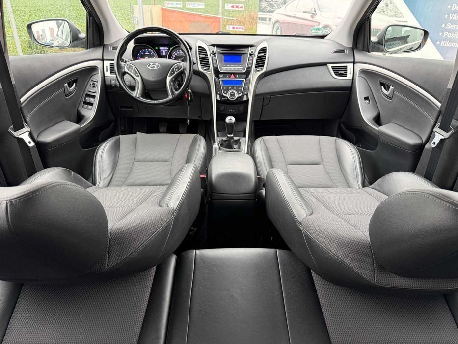 *RATE*Hyundai i30 Break 1.6 DIESEL 110CP 2012 E5 Xenon import Germania