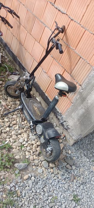Trotineta electrica de vânzare
