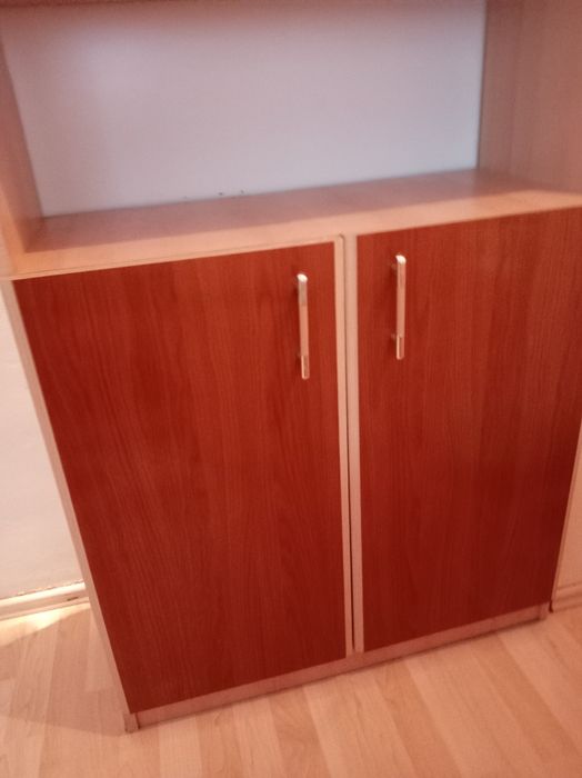 Dulap vitrina etajera