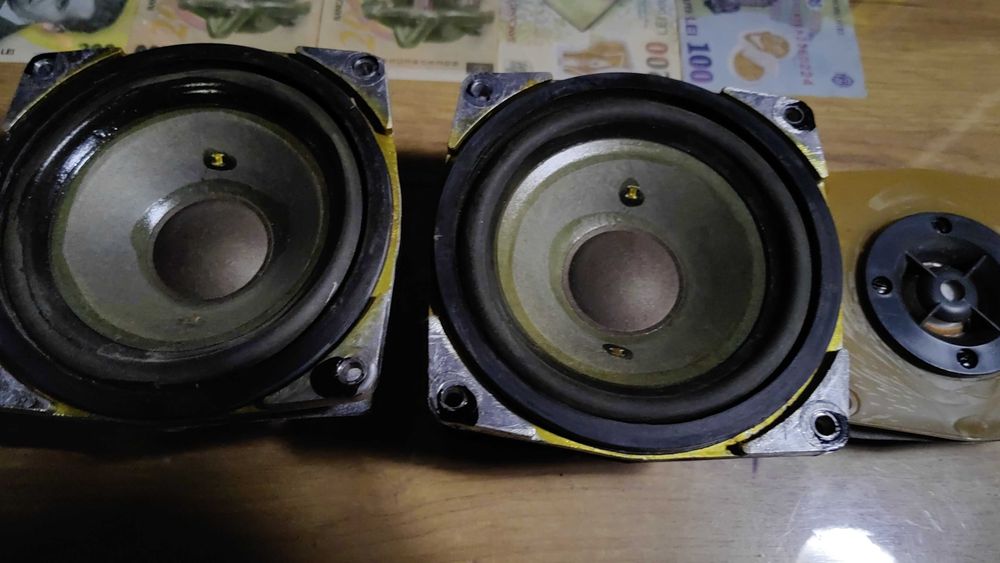 difuzoare medie radiotehnika (romantika,vega)