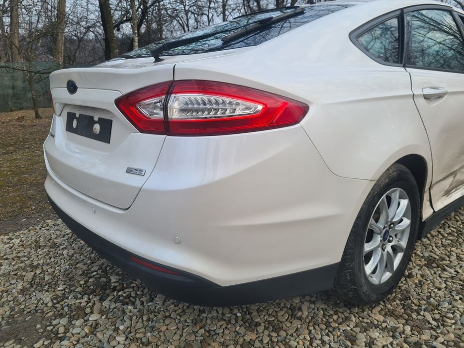 Bara spate Ford Mondeo Mk5 Hatchback