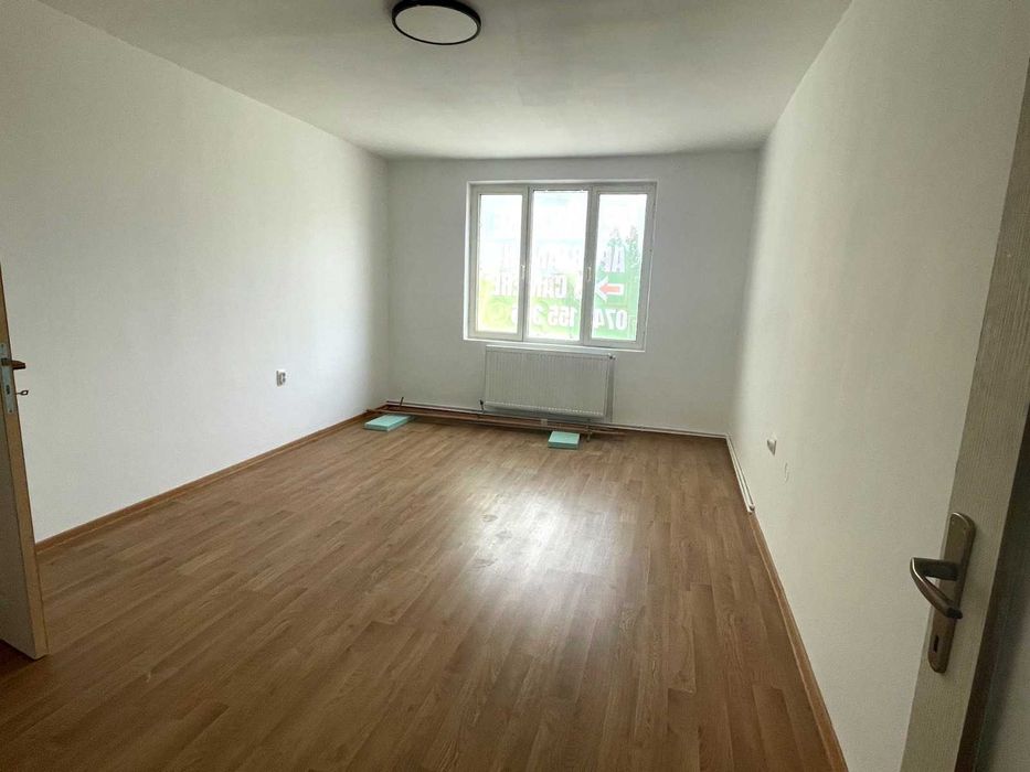 Apartament cu 3 camere in mun. Brasov