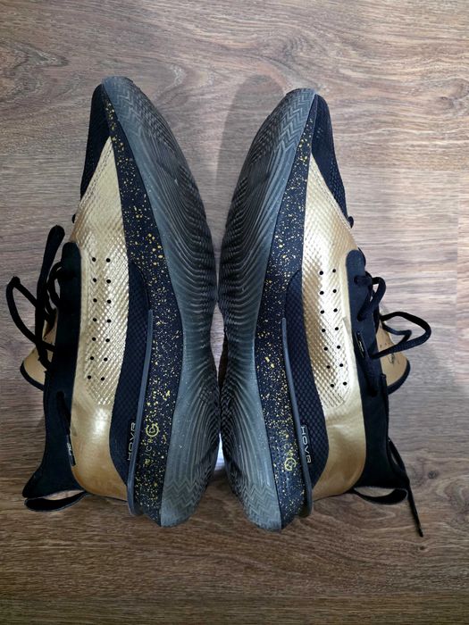Adidasi Under Armour Stephen Curry