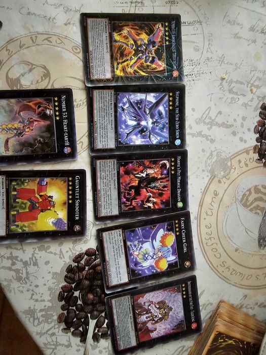 Продавам карти Yu-gi-oh 1996 1st edition