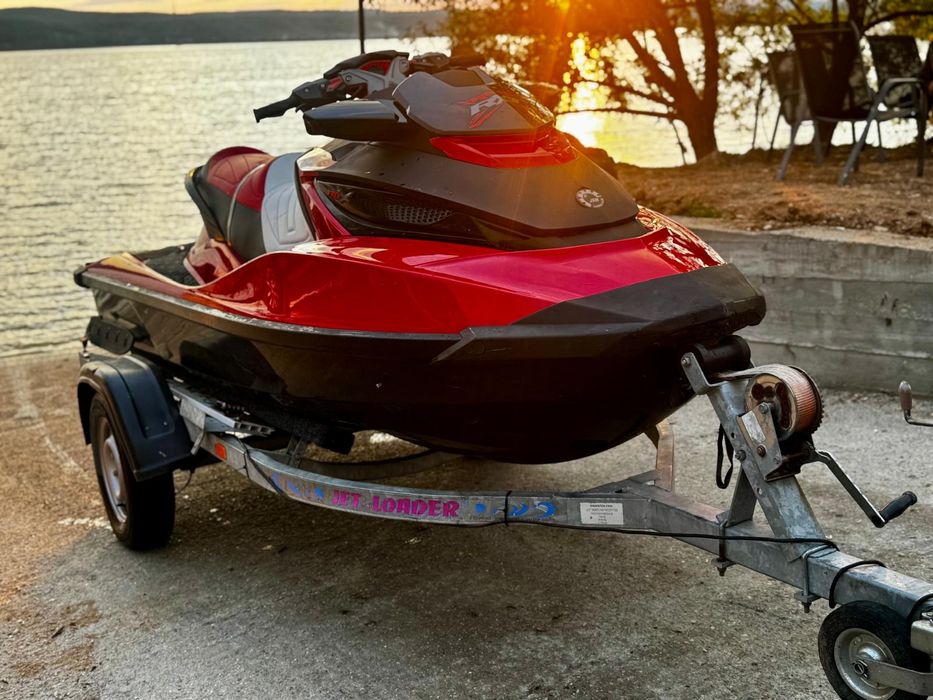 Vand jetski seadoo RXT  300cp+