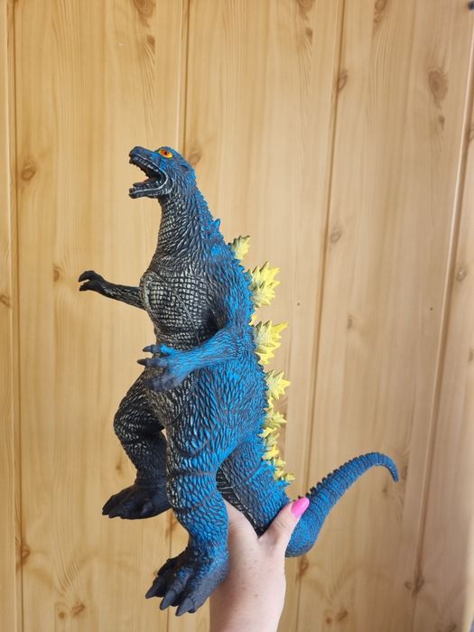 Годзилла игрушка