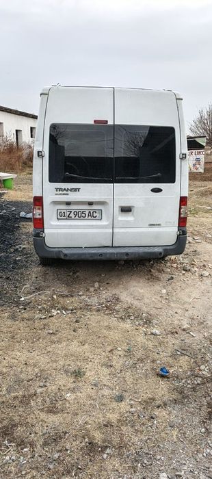 Ford transit sotiladi
