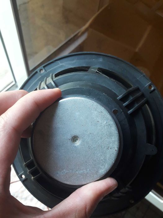 kalonkalar sotiladi 3ta 16sm unversal bass+ovoz