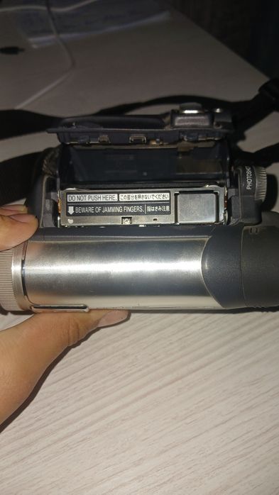 Японкская видеокамера Panasonic