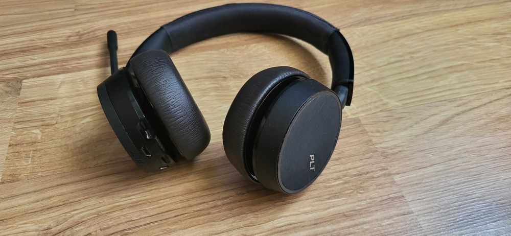 Plantronics Casti VOYAGER 4220 UC Wireless Negru