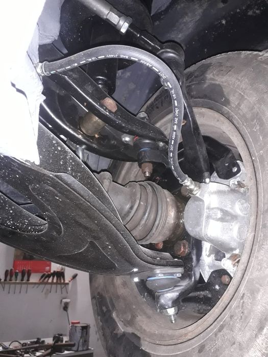 Vînd Dacia in stare bună de funcționare reconditionat