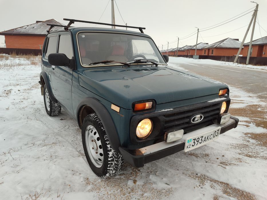 Продам ниву 2000 год