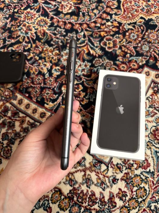 Продам Айфон 11 128гб