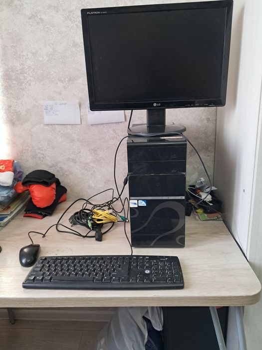Продам компютер рабочий