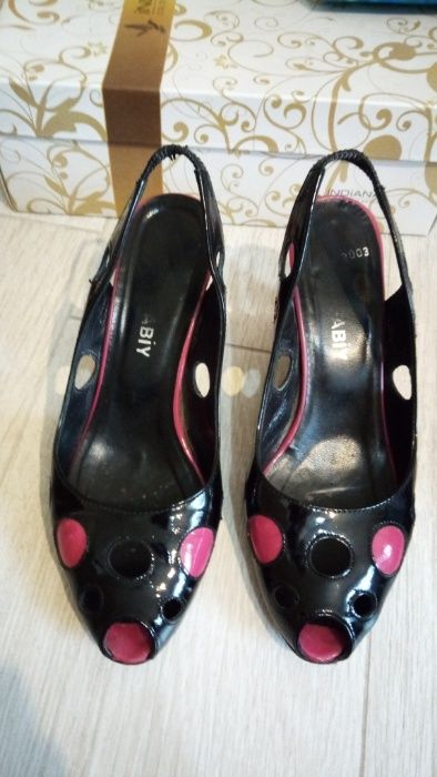 Классные Босоножки жен. р.37-38