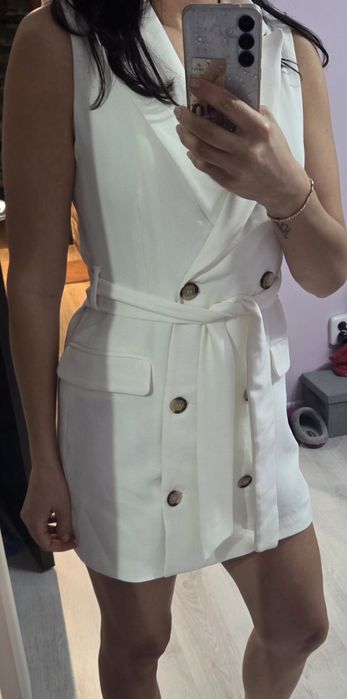 Бяла рокля сако zara XS-S