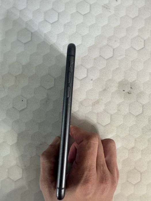 Vand iphone 11 256gb