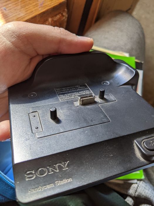 Продам ручную камеру, Sony HDR-SR11E/SR12E