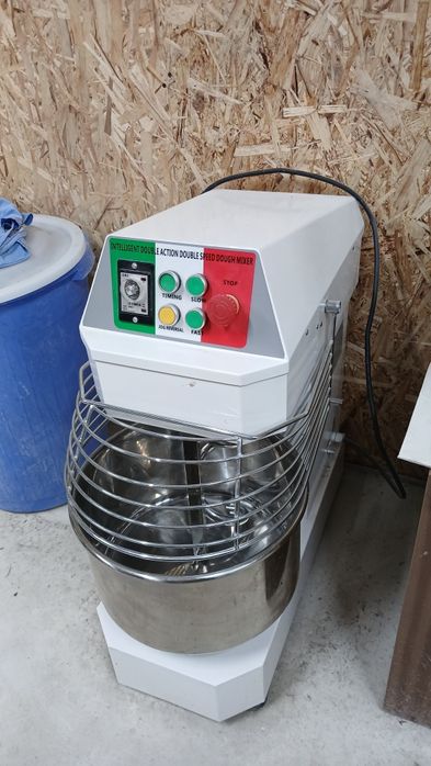 Мишалка 8кг срочна сотилади