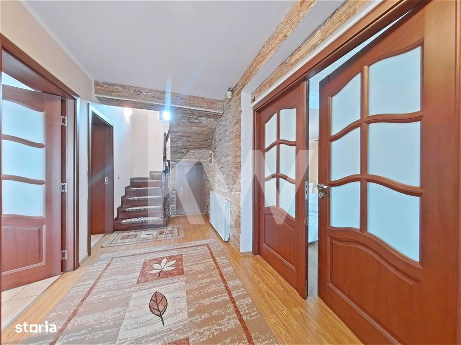 Casa de vanzare in Izvor