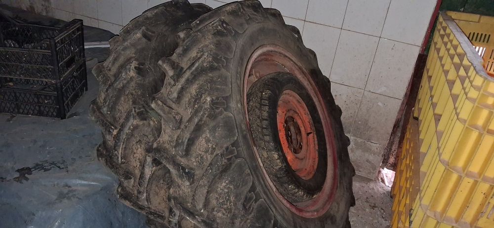 Tractor viticol vr445 gradini livezi
