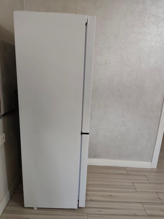 Продается Холодильник Indesit DS 4160 W белый