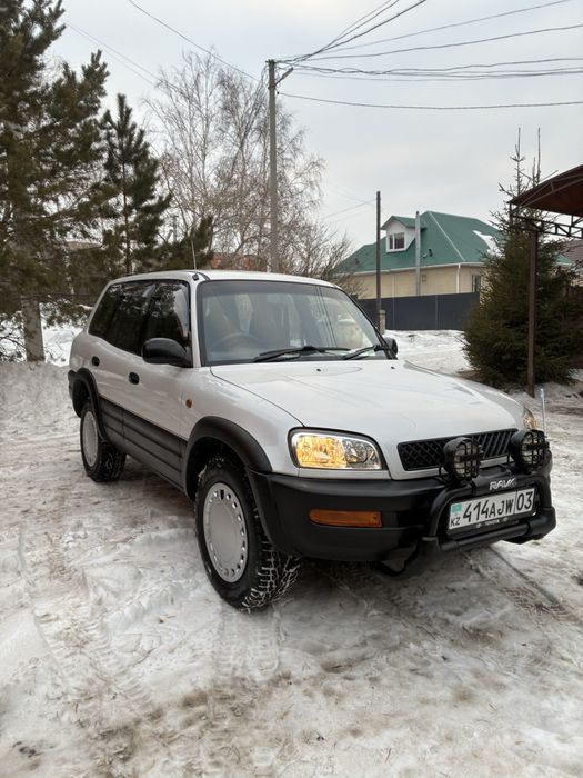Продам Toyota Rav4