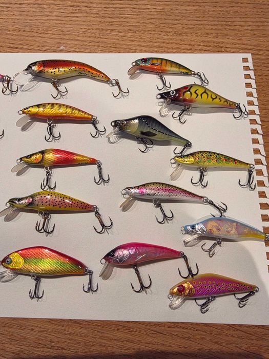Продавам колекция от ръчно изработени воблери.