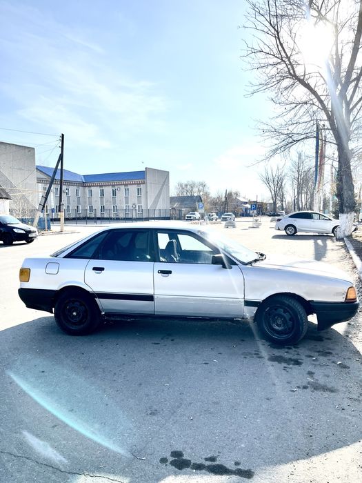 Продам Ауди 80 б3 на ходу