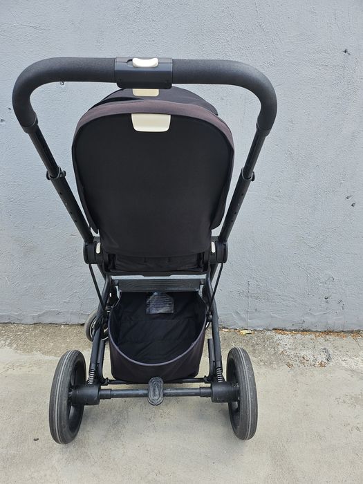 Продавам детска количка