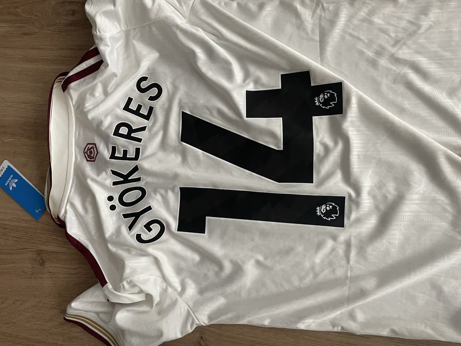 Тениска на Арсенал