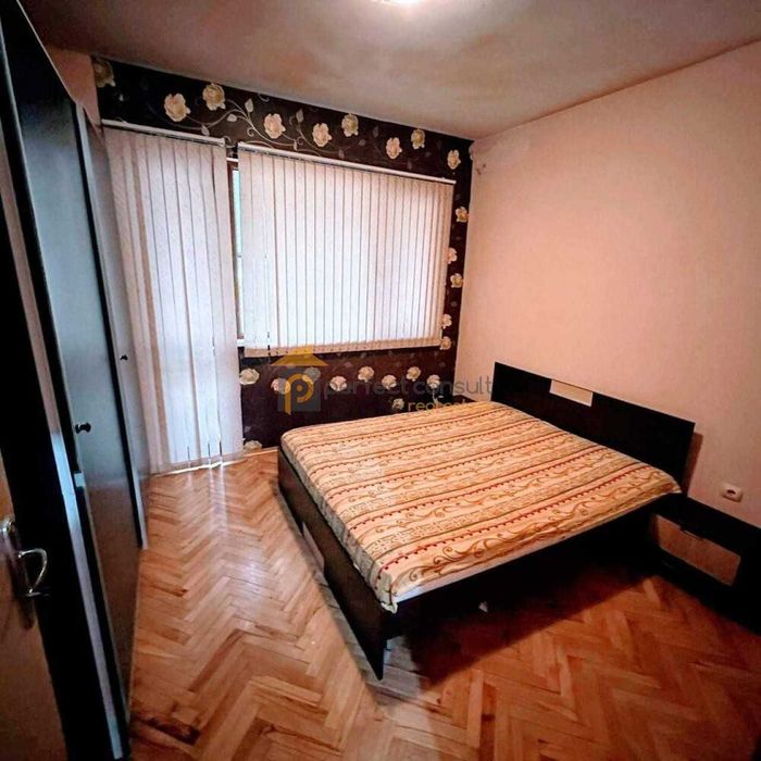 Продава се Тристаен апартамент в Пловдив, Младежки Хълм - 102 кв.м за 1814 €/кв.м - Снимка #3