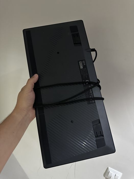 Клавиатура Logitech G213