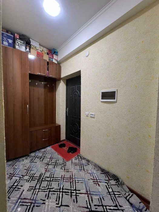 2 хоналик квартира 5 кават кирпичный дом, 7 микр