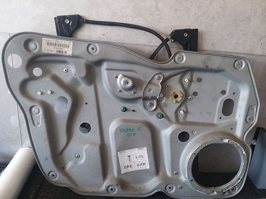 Macara usa stanga fata vw touran 1t 1t1837729aj