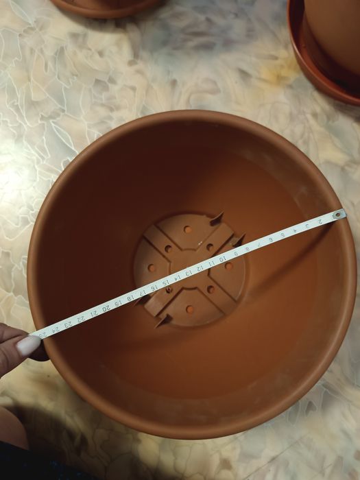 Горшки для цветов